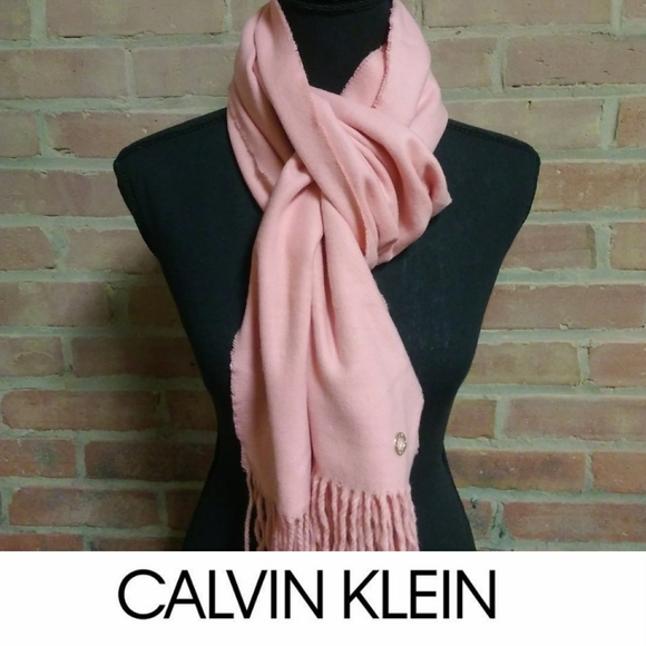 Calvin Klein | 2X HP🎈 NWT Soft Tassel Scarf - Picture 1 of 8